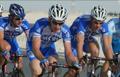 Ronde van Qatar, 1e etappe - 2 februari 2004<br />Servais, Wilfried en Tom<br />FOTO: COR VOS